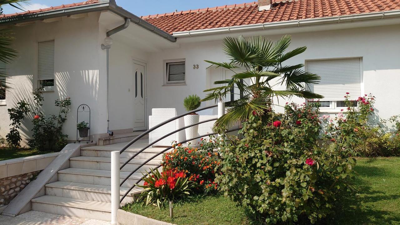 Apartments Tulipan - With Free Private Parking Garage Mostar Ngoại thất bức ảnh