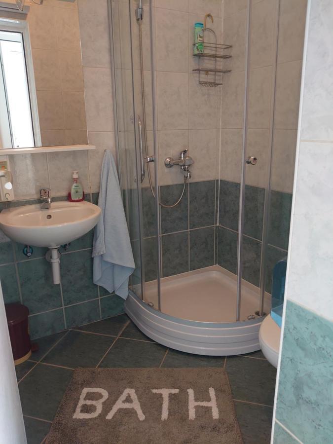 Apartments Tulipan - With Free Private Parking Garage Mostar Ngoại thất bức ảnh