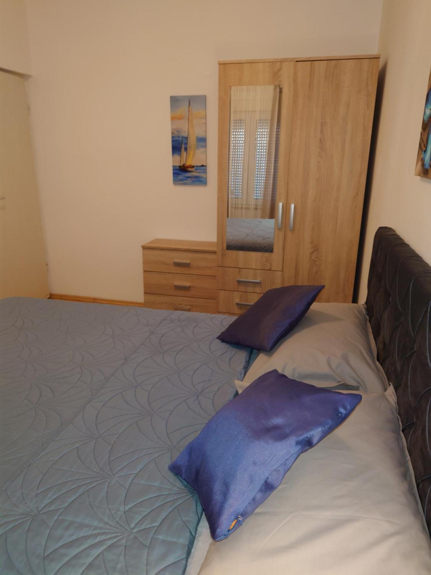 Apartments Tulipan - With Free Private Parking Garage Mostar Ngoại thất bức ảnh