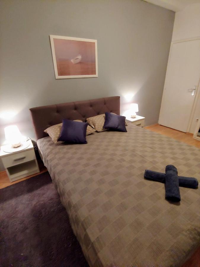 Apartments Tulipan - With Free Private Parking Garage Mostar Ngoại thất bức ảnh