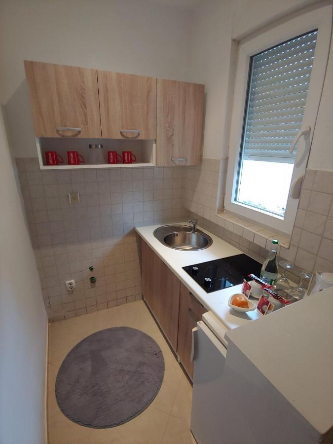 Apartments Tulipan - With Free Private Parking Garage Mostar Ngoại thất bức ảnh