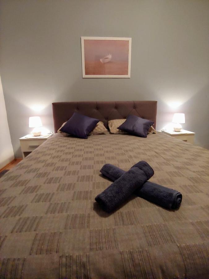 Apartments Tulipan - With Free Private Parking Garage Mostar Ngoại thất bức ảnh